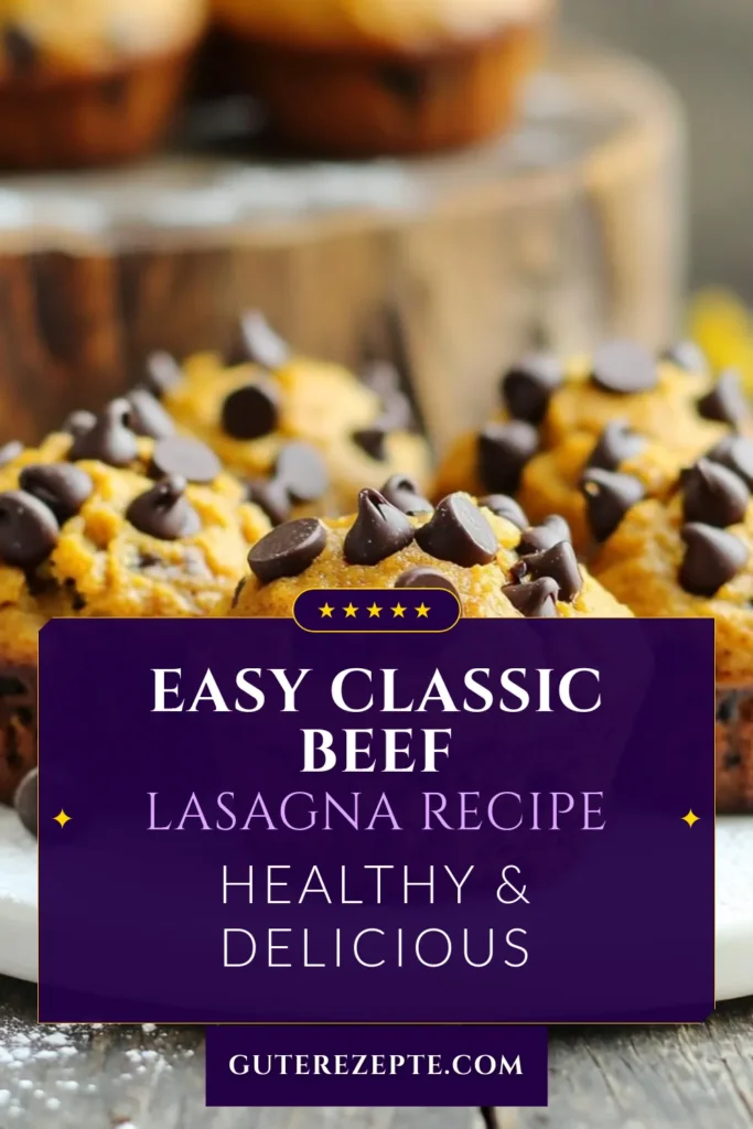 Entdecke das köstliche Kürbis Muffins Rezept mit Schokoladenstückchen, perfekt für die Herbstsaison und Halloween! Diese einfachen Muffinrezepte sind schnell zuzubereiten und bezaubern mit dem Geschmack von Kürbis und Schokolade. Ideal für eine herbstliche Snackpause oder das Halloween-Feier. Probiere es aus und teile deine Kreation! #KürbisMuffinsRezept #SchokoladenstückchenMuffins #einfachMuffinrezepte #HalloweenMuffinsBacken